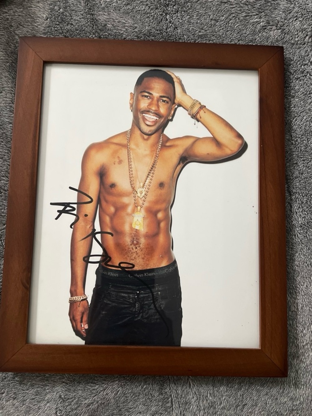 Big Sean Signed Photo with 8 x 10 Wood Frame